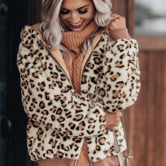 Last One💝11/26 Khaki Cozy Plush Leopard Jacket sz small 20" bust flat - Picture 3 of 8
